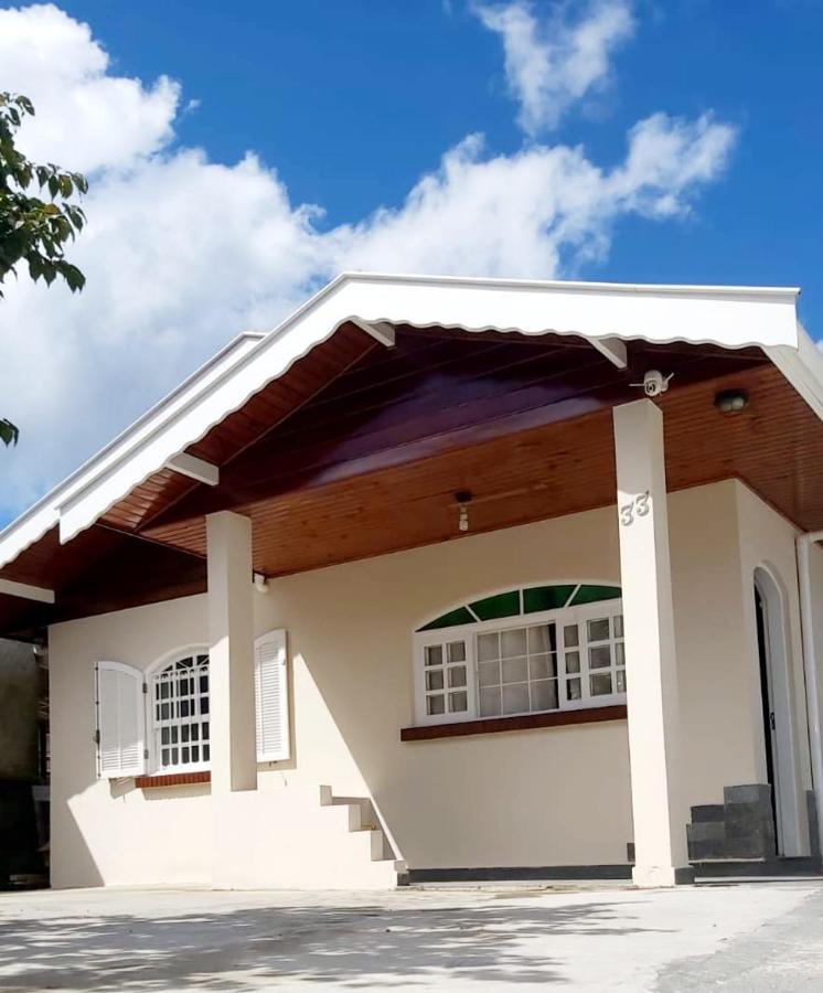 Casa Campos do Jordão Exteriör bild
